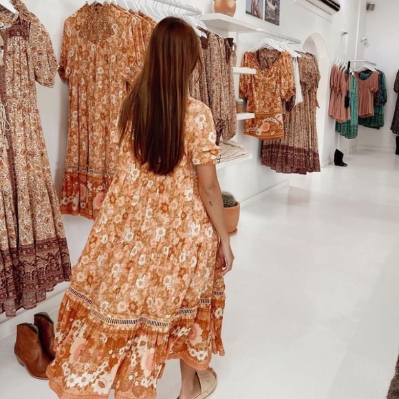 Spell Anne Midi Dress - Picture 3 of 16